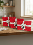 Caja Regalo El Mundo De Sofia 3 pz rojo 29cm cuadrada