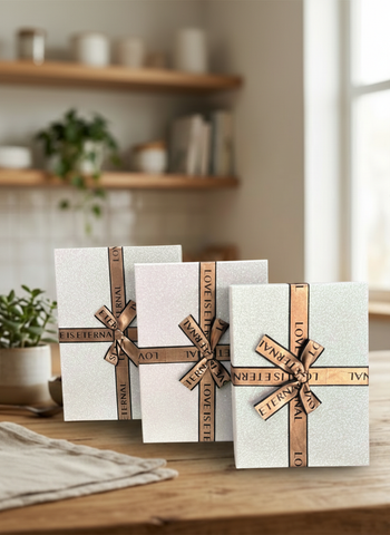 Caja de regalo El Mundo de Sofia 3 pz gris blanco brillos